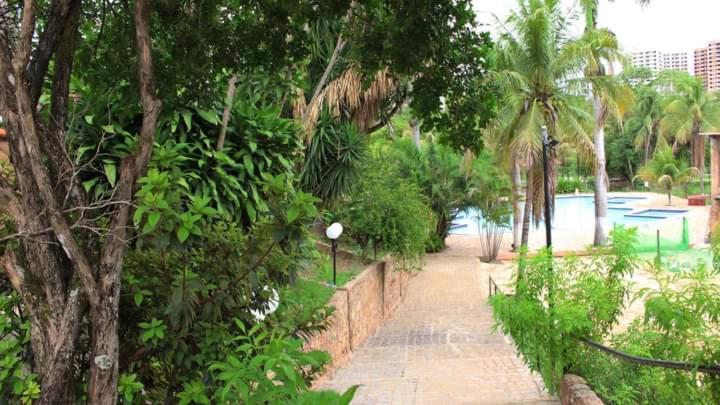 Pousada Recanto Das Araras "Com Acesso Ao Lagoa Quente" Caldas Novas Exterior photo